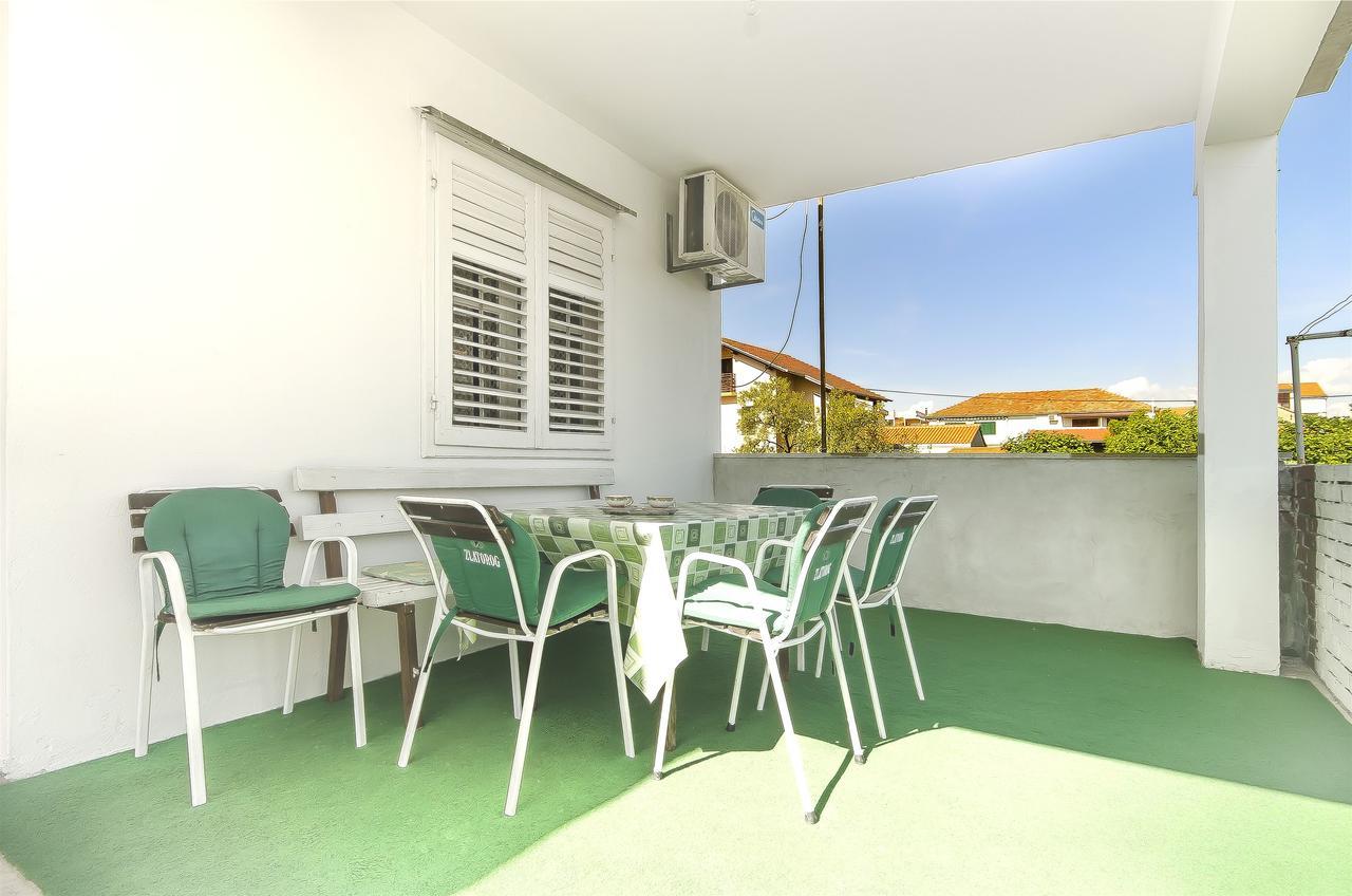 Apartment Niko Vodice Kültér fotó