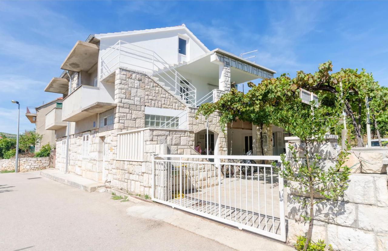 Apartment Niko Vodice Kültér fotó