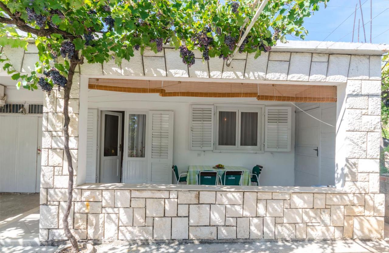 Apartment Niko Vodice Kültér fotó